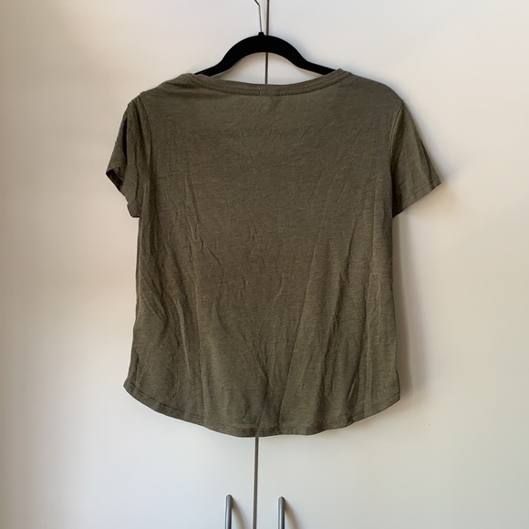 T-Shirt - Picture 2 of 2